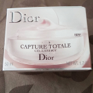Swatch de karoll : Crème fermeté et correction rides -Dior Capture Totale CE.L.L.ENERGY -soin anti-âge global, Dior