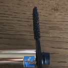 Swatch de Louloudel : Mascara volume effet faux cils, Yves Saint Laurent
