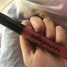 Swatch de Alyvu : Lip Lingerie, NYX
