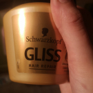 Swatch de Loona34420 : Masque Re_Structurant - Gliss Hair Repair Ultimate Fiber, Schwarzkopf