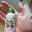 Swatch de Lipa02 : Lait Corps Énergisant- Framboise Menthe Poivrée, Yves Rocher