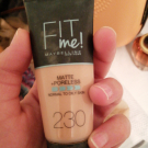 Swatch de Cheima2019 : Fitme Matte Poreless, Maybelline New York