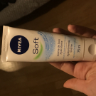 Swatch de CynthiaCynthia : Nivea Soft Crème, Nivea