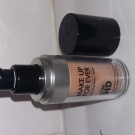 Swatch de Sabahl : Fond de Teint Ultra HD, Make Up For Ever