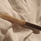 Swatch de fl.eur1660 : Correcteur / Anti-Cernes Soin Correcteur Accord Parfait, L'Oréal Paris