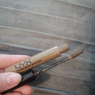 Swatch de Tessandco : Tinted Brow Mascara, NYX