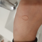 Swatch de ccKedii : Gel Nettoyant Pamplemousse Rose Visibly Clear, Neutrogena