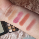 Swatch de ccKedii : Modern Renaissance - Palette de fards à paupières, Anastasia Beverly Hills
