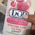 Swatch de ccKedii : Gel Douche Douceur d'Enfance Barbe à Papa à la Fraise, Dop
