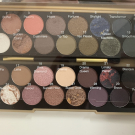 Swatch de Kdj2021 : Palette Fortune Favours the Brave, Makeup Revolution