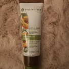 Swatch de Daphnemrc : Gommage Végétal - Toutes peaux, Yves Rocher