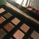 Swatch de floramakeup : Winter wonderglam luxe - Palette de fards à paupières, Tarte