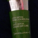 Swatch de val121 : Élixir jeunesse soin liquide jour, Yves Rocher