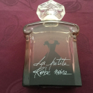 Swatch de ninij : La Petite Robe Noire - Eau de Parfum, Guerlain