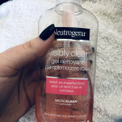 Swatch de Marinatxr : Gel Nettoyant Pamplemousse Rose Visibly Clear, Neutrogena