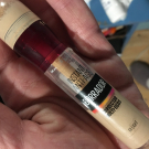 Swatch de Kristel13 : Instant Anti Age l'Effaceur Yeux, Maybelline New York