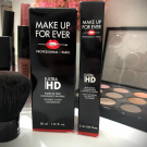 Swatch de NerBeauty : Fond de Teint Ultra HD, Make Up For Ever