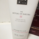 Swatch de RoseD : The Ritual of Sakura Body Cream - Crème onctueuse pour le corps, Rituals