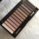 Swatch de Yous94 : Palette Iconic 3, Makeup Revolution