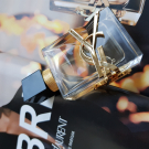 Swatch de Anna Lang : Libre, Yves Saint Laurent