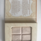 Swatch de -G'odt- : Poudre Illuminatrice Délices de Poudre, Bourjois