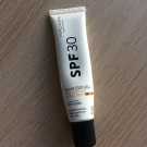 Swatch de GuntilipsSkincare : Plant Stem Cell - Age Defying Sunscreen - SPF 30, Madara