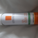 Swatch de MarieOlichon : Anthelios Spray invisible spf50, La Roche-Posay