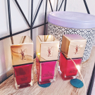 Swatch de pyxides_flacons : La Laque Couture, Yves Saint Laurent