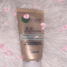 Swatch de Amandiyne : BB Crème Soin Miracle Perfecteur La Classique, Garnier