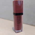 Swatch de Loute08 : Rouge Edition Velvet, Bourjois