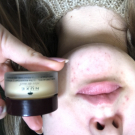 Swatch de Belladonna : Baume Lèvres Ultra Nourrissant Rêve de Miel, Nuxe