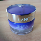 Swatch de Colomanou : Rénergie Multi-Lift Crème Tous Types de peaux, Lancôme