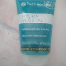 Swatch de Hikari : Gel nettoyant Ultra-fraîcheur Peaux normales à mixtes, Yves Rocher