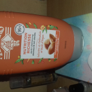 Swatch de faiza : Après-shampoing Nutrition intense, Le Petit Marseillais