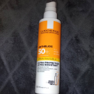 Swatch de sylvierochemey : Anthelios Ultra 50, La Roche-Posay