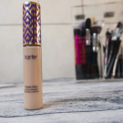 Swatch de alostygirl : Shape Tape Contour Concealer, Tarte