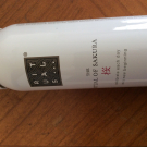 Swatch de Ninize : The Ritual of Sakura Foaming Shower Gel - Mousse de douche, Rituals