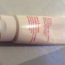 Swatch de Ninize : Crème jeunesse des pieds, Clarins