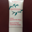 Swatch de Ninize : Crème Mains, Clarins
