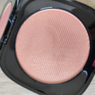 Swatch de Infinity2218 : O!Mega Glaze All-Over Foil Luminizer, Marc Jacobs Beauty