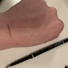 Swatch de Mmbeautyy : Crayon à sourcils ultra fin, NYX