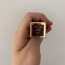 Swatch de perle09 : Pure Color Envy - Rouge sculptant, Estée Lauder