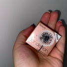Swatch de perle09 : Dandelion Twinkle, Benefit Cosmetics