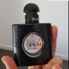 Swatch de Ousa0 : Black Opium Eau de parfum, Yves Saint Laurent