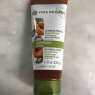 Swatch de lauchv : Gommage Végétal - Toutes peaux, Yves Rocher