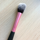 Swatch de GuntilipsSkincare : Blush Brush - Pinceau Blush, Real Techniques