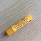 Swatch de GuntilipsSkincare : Baume pour les Lèvres au Miel, Burt's Bees