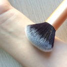 Swatch de GuntilipsSkincare : Buffing Brush, Real Techniques