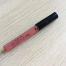 Swatch de GuntilipsSkincare : Le Crayon Rouge à Lèvres, Avril