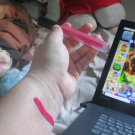 Swatch de fanninès : Liquid Matte - Rouge à Lèvres liquide mat, Huda Beauty